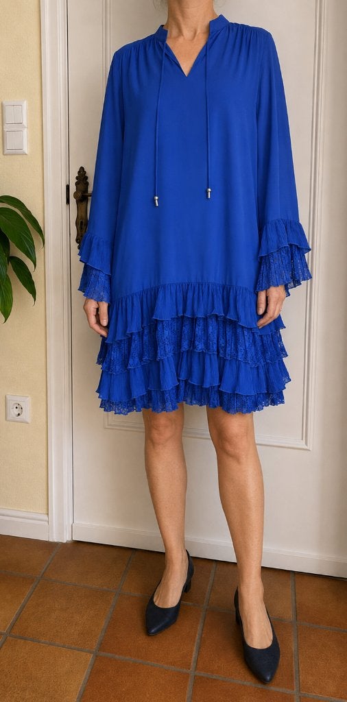 Caroline Biss kobaltblauwe jurk – maat 36, Kleding | Dames, Jurken, Zo goed als nieuw, Maat 36 (S), Blauw, Knielengte, Ophalen of Verzenden
