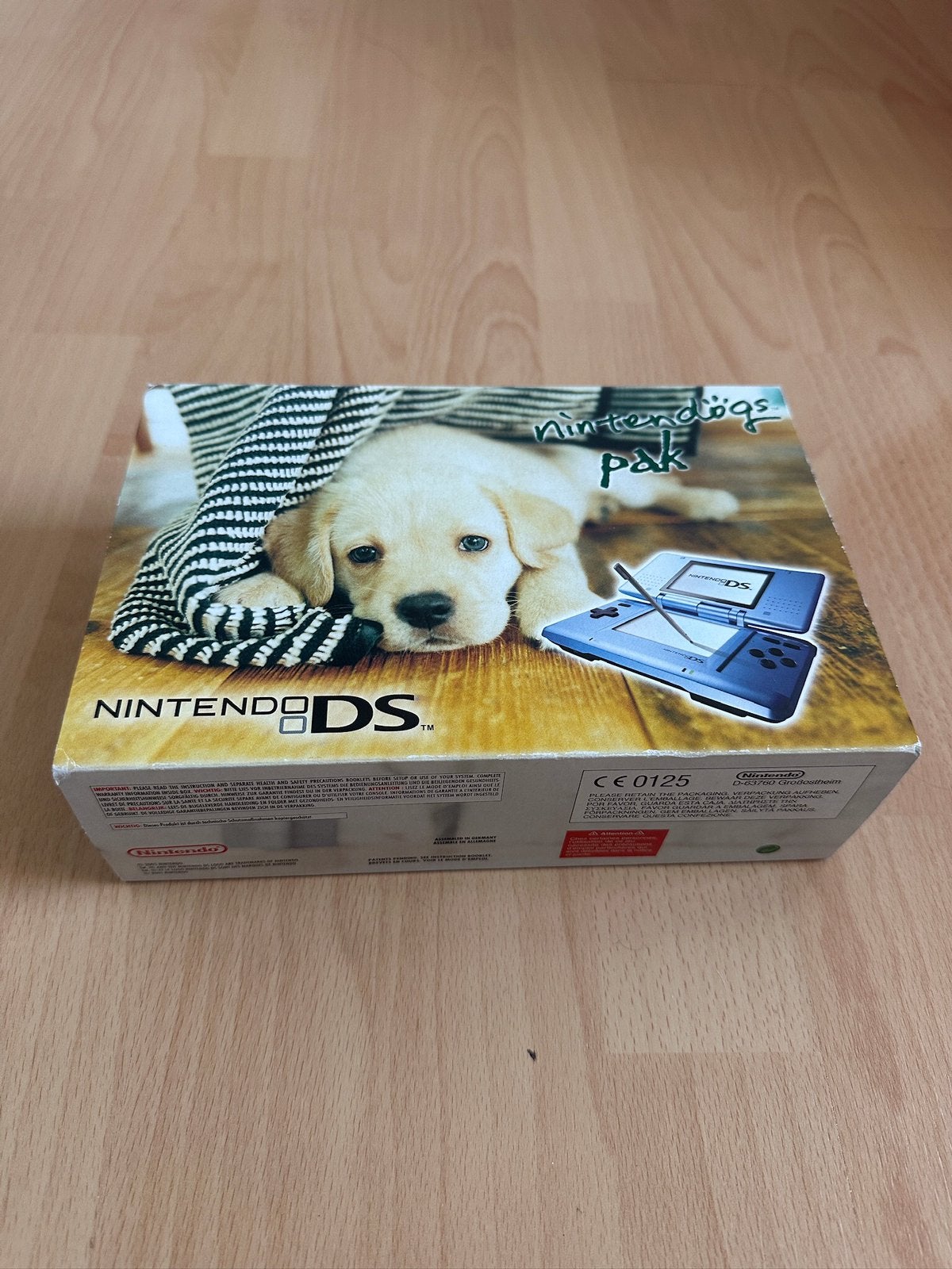 Nintendo DS Phat Nintendogs Pak Blue eerste geneatie 2004, Spelcomputers en Games, Met games, Blauw, DS Original of Phat, Ophalen of Verzenden