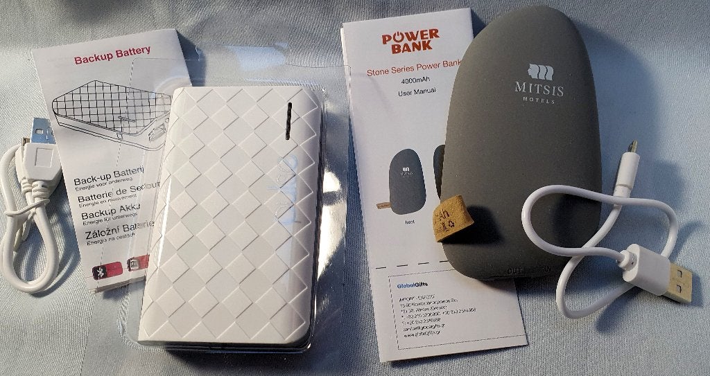 2 x powerbank, Verzenden, Zo goed als nieuw