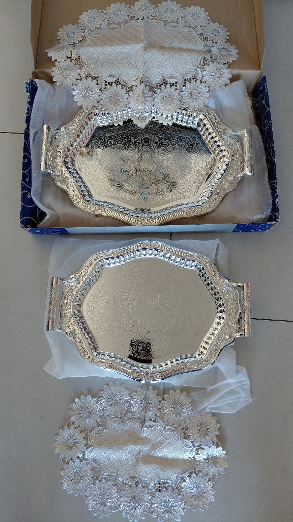 ​Luxe Zilverkleurige Dienbladen Set, Ophalen of Verzenden, Zo goed als nieuw, Rechthoekig, Metaal