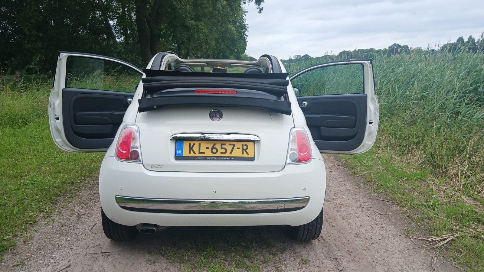 Fiat 500 cabrio 1.2  bouwjaar 2012 Wit   weinig km, Auto's, Voorwielaandrijving, 4 cilinders, Wit, Handgeschakeld