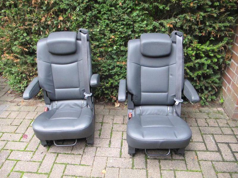 2 Leren Camperstoelen voor Oldtimer,Bus,GMC,Cabine,VW Doka., Ophalen, Zo goed als nieuw