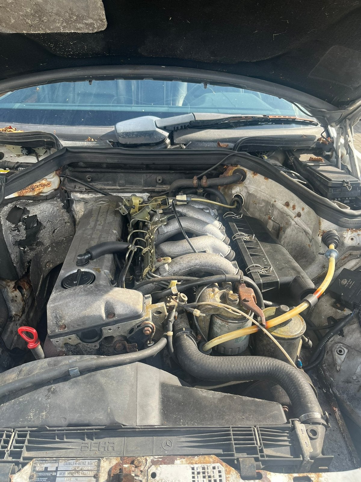 MERCEDES 250 D belastingvrij W124 en donorauto erbij!!, foto 9