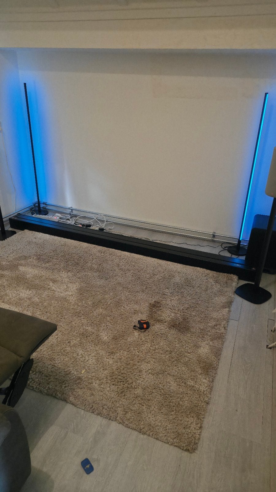 VIVIDSTORM 110 inch S ALR Tension floor rising screen, Ophalen, Gebruikt, Ultra HD (4K), VIVIDSTORM