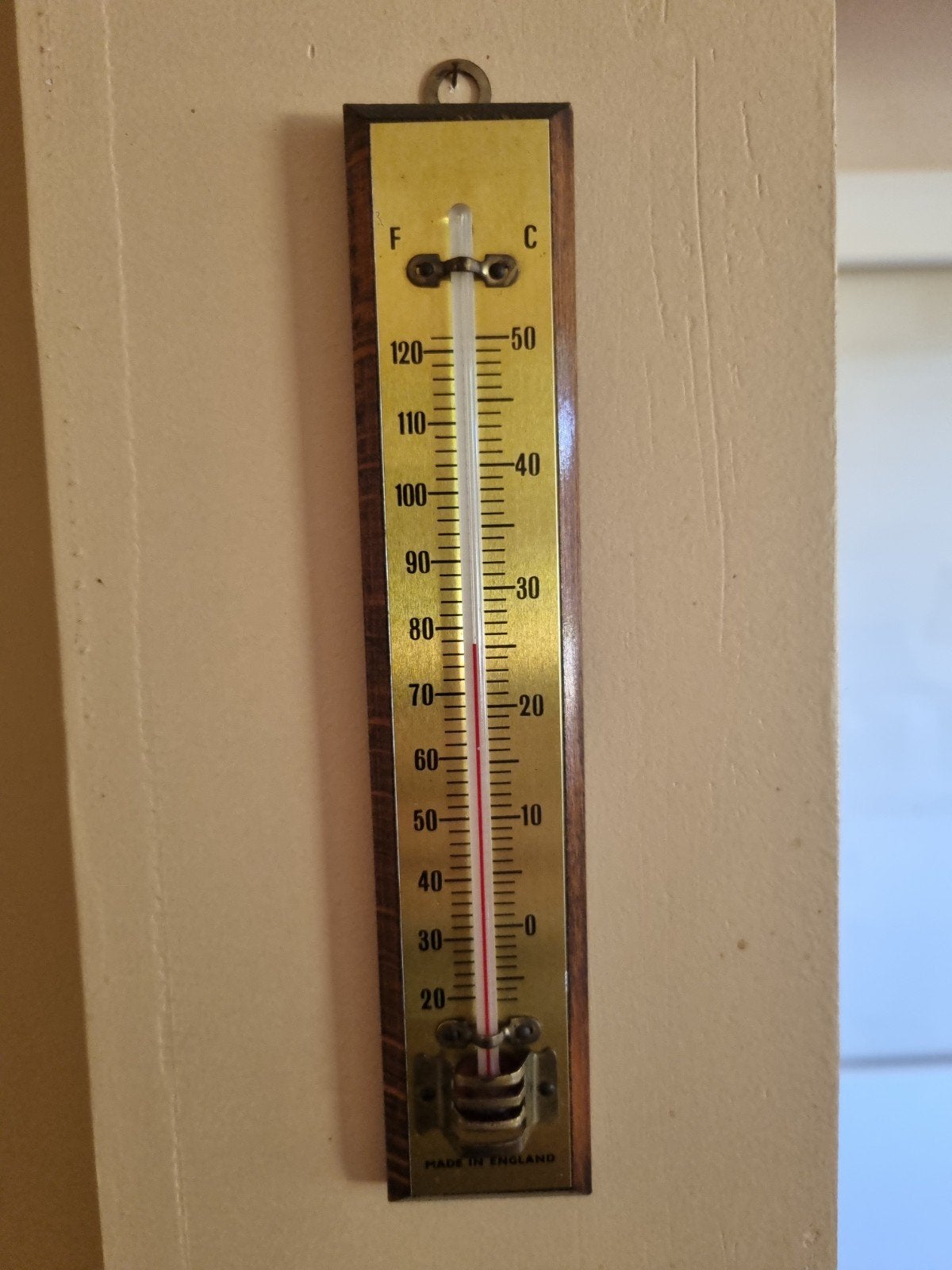 Vintage thermometer Hout/Metaal - Made in England, Buitenthermometer, Gebruikt, Ophalen of Verzenden, Overige merken