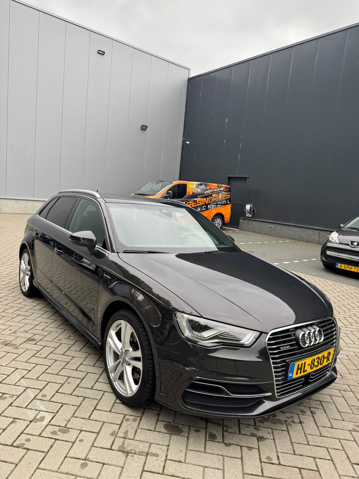 Audi A3 1.4 Tfsi 204pk E-tron Phev S Tronic 2015 Bruin, Auto's, Dealer onderhouden, Zwart, 4 cilinders, Bruin