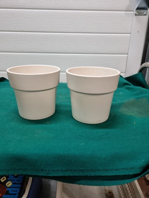bloempotten creme 2 stuks ,, Ophalen of Verzenden, 'T Olde Gre-j, Info@toldegrej.nl, Endepoelstraat 20f Didam