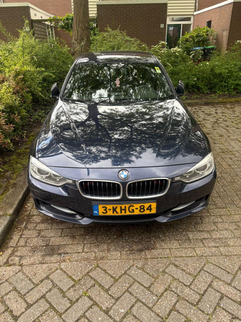 BMW 3-Serie EffDyn 1.6 320I 125KW EDE 2013 Blauw, Auto's, BMW, Achterwielaandrijving, 4 cilinders, Blauw, 75 €/maand