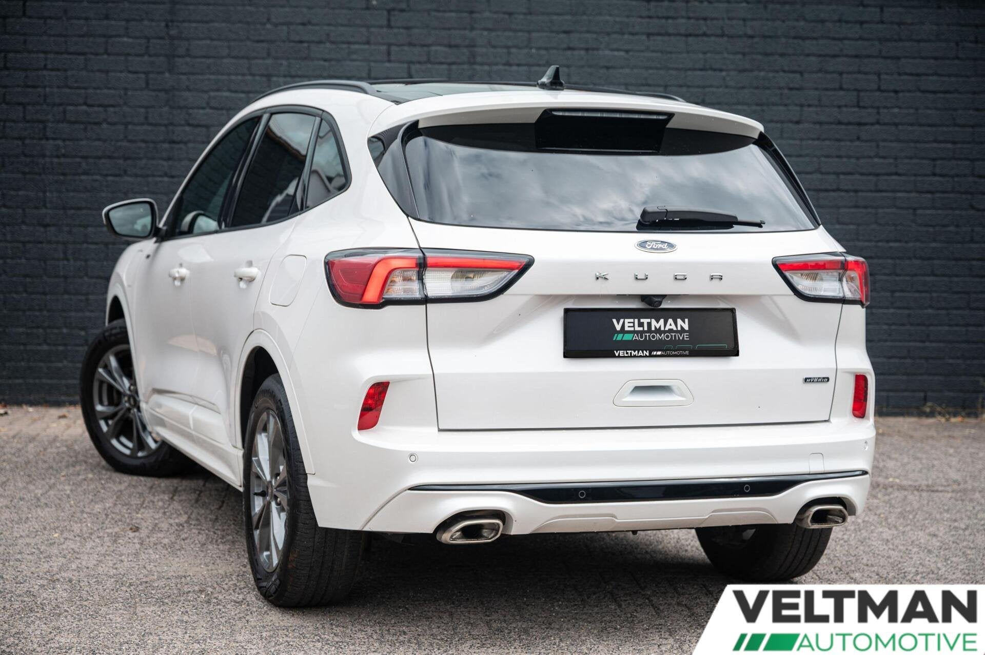 Ford Kuga 2.5 PHEV ST-Line X PANO TREKHAAK CRUISE HEAD UP CA, Dealer onderhouden, Gebruikt, 4 cilinders, Wit