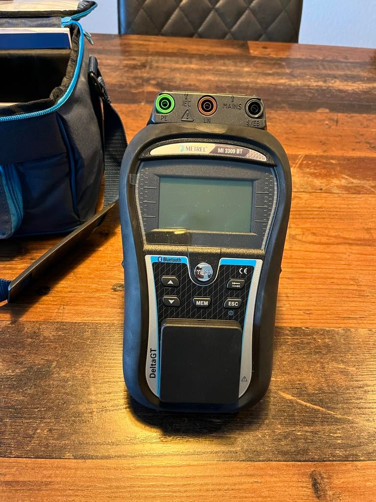 Metrel MI 3309 bt Eurotest Installatietester, Doe-het-zelf en Verbouw, Meetapparatuur, Zo goed als nieuw, Elektriciteit, Ophalen of Verzenden