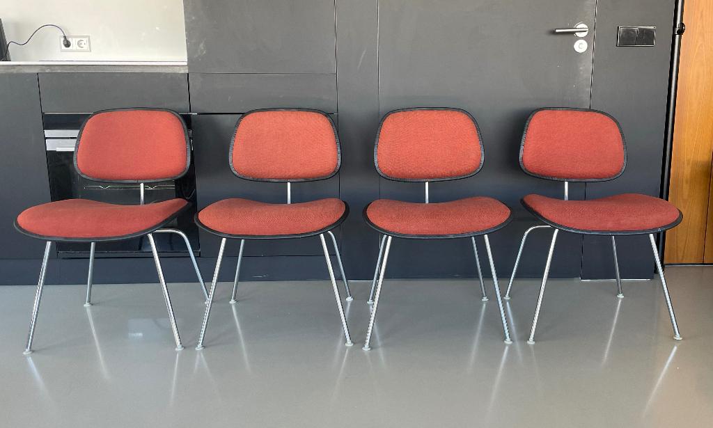 Herman Miller Original Eames Upholstered DCM Chairs, Ophalen
