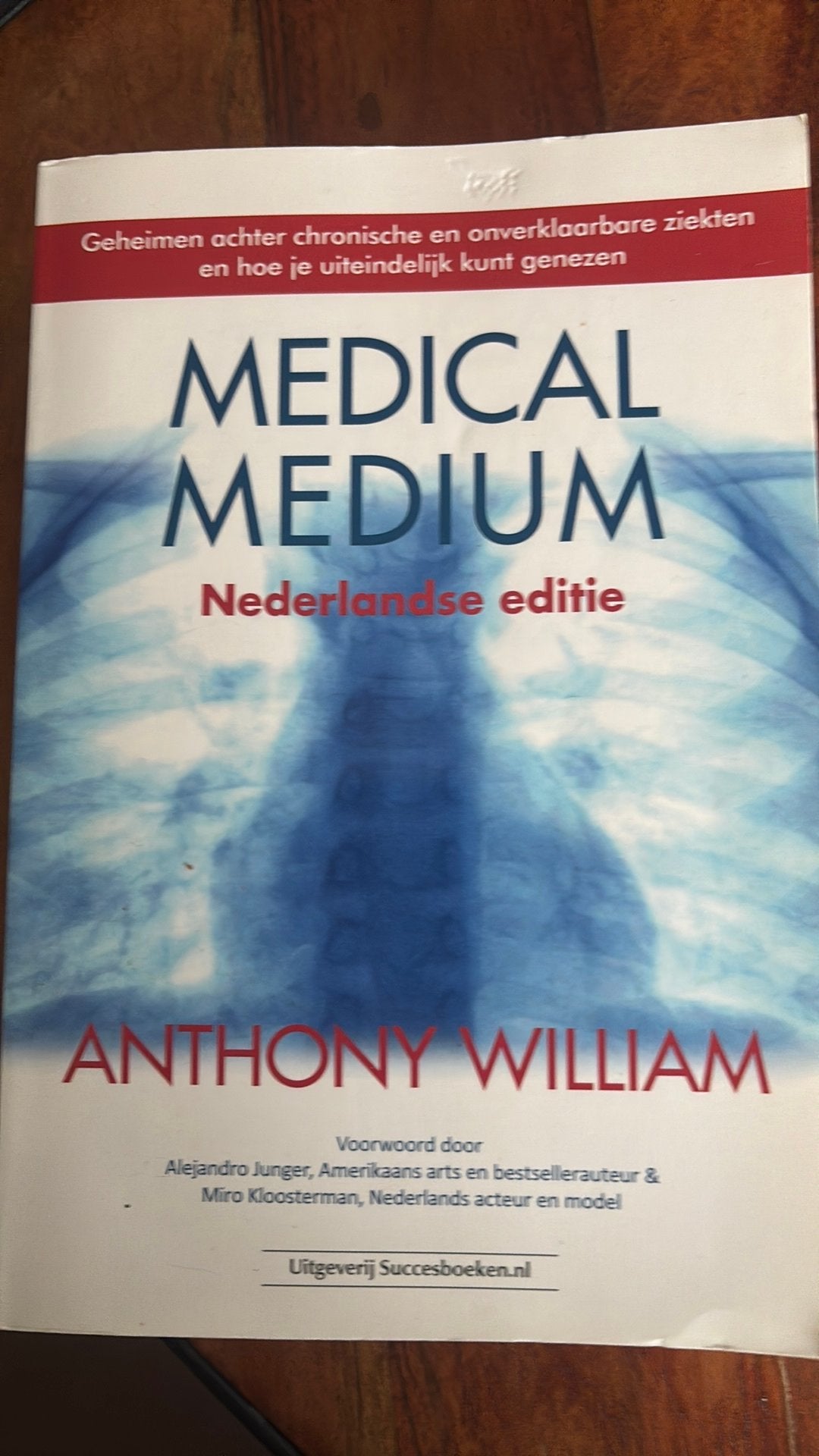 Anthony William - Medical medium, Boeken, Ophalen of Verzenden, Zo goed als nieuw, Anthony William