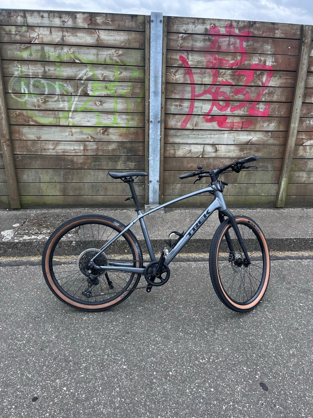 Trek Dual Sport 2 Gen 5 Hybride Fiets - Zo goed als nieuw, Overige merken, Versnellingen, Ophalen of Verzenden, Zo goed als nieuw
