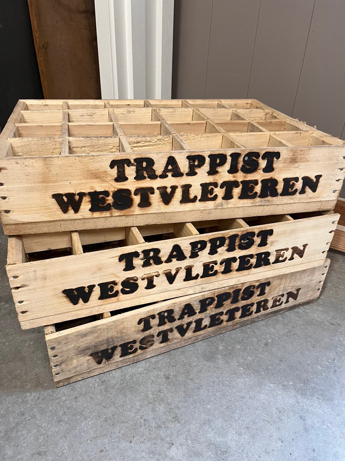 Westvleteren krat, Ophalen, Zo goed als nieuw, Minder dan 50 cm