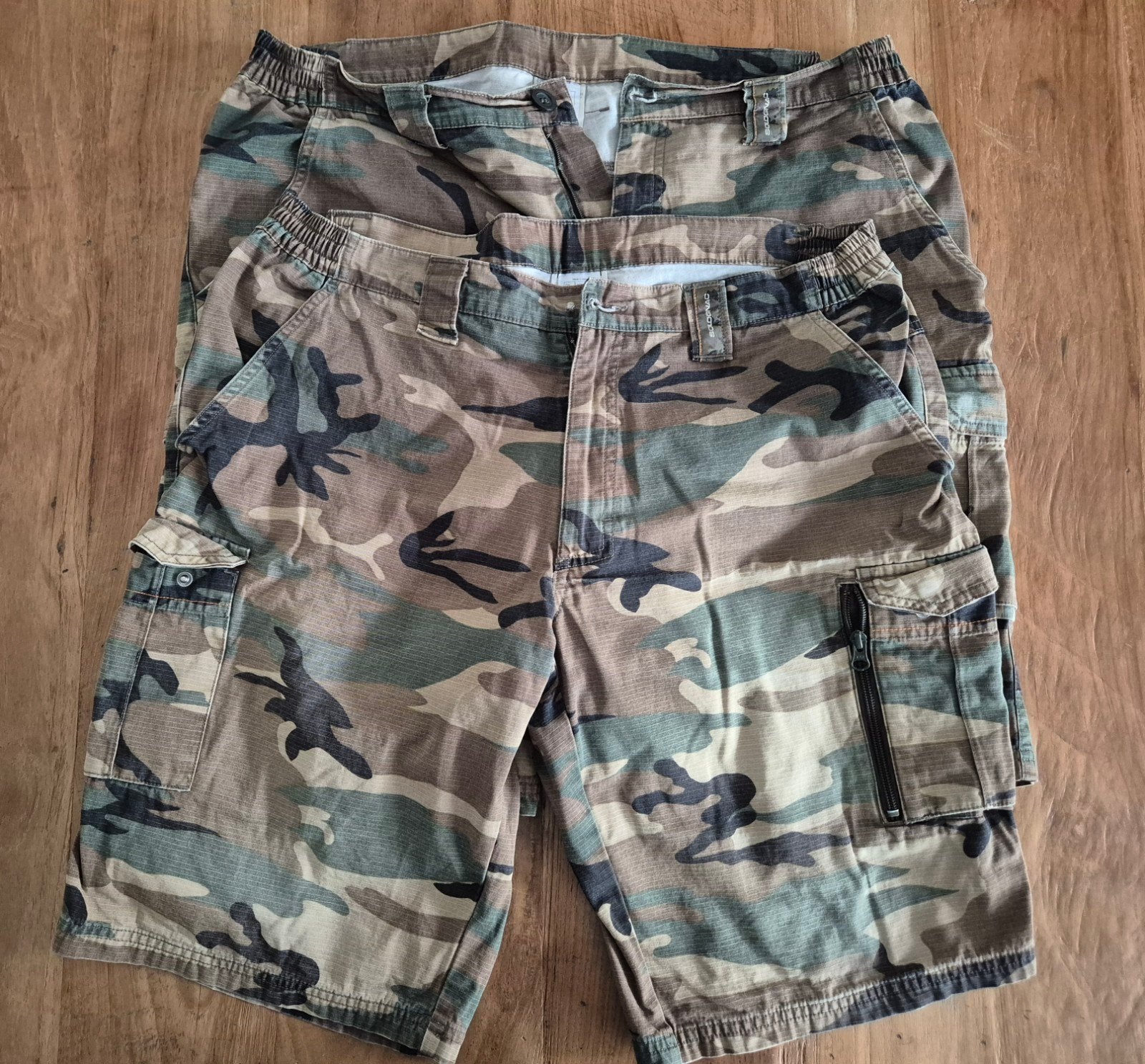 2 korte broeken XL Decathlon, Ophalen of Verzenden, Maat 56/58 (XL)