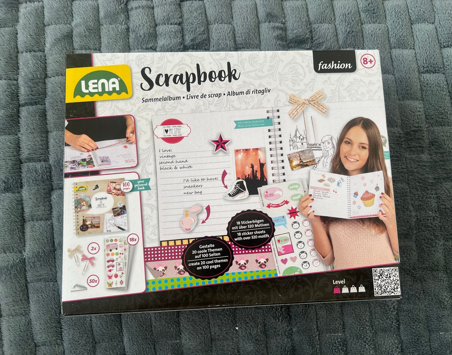 NIEUW, Scrapbook Fashion van Lena, vanaf 8 jaar, Hobby en Vrije tijd, Ophalen of Verzenden, Nieuw, Album of Boek, Scrap