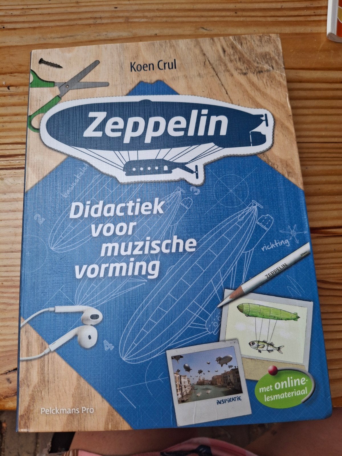 Zeppelin ISBN 978 94 6337 0981, Koen Crul, Ophalen of Verzenden, Zo goed als nieuw, Nederlands