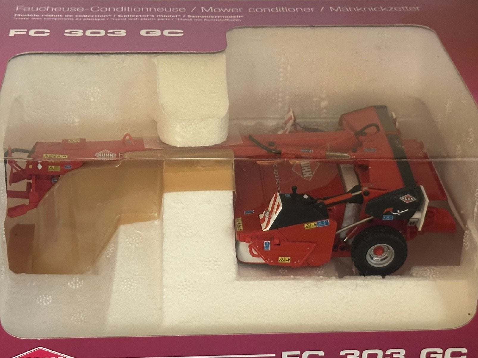 Kuhn Getrokken maaier, Hobby en Vrije tijd, Modelauto's | 1:32, Ophalen of Verzenden, Zo goed als nieuw, Bus of Vrachtwagen, Universal Hobbies