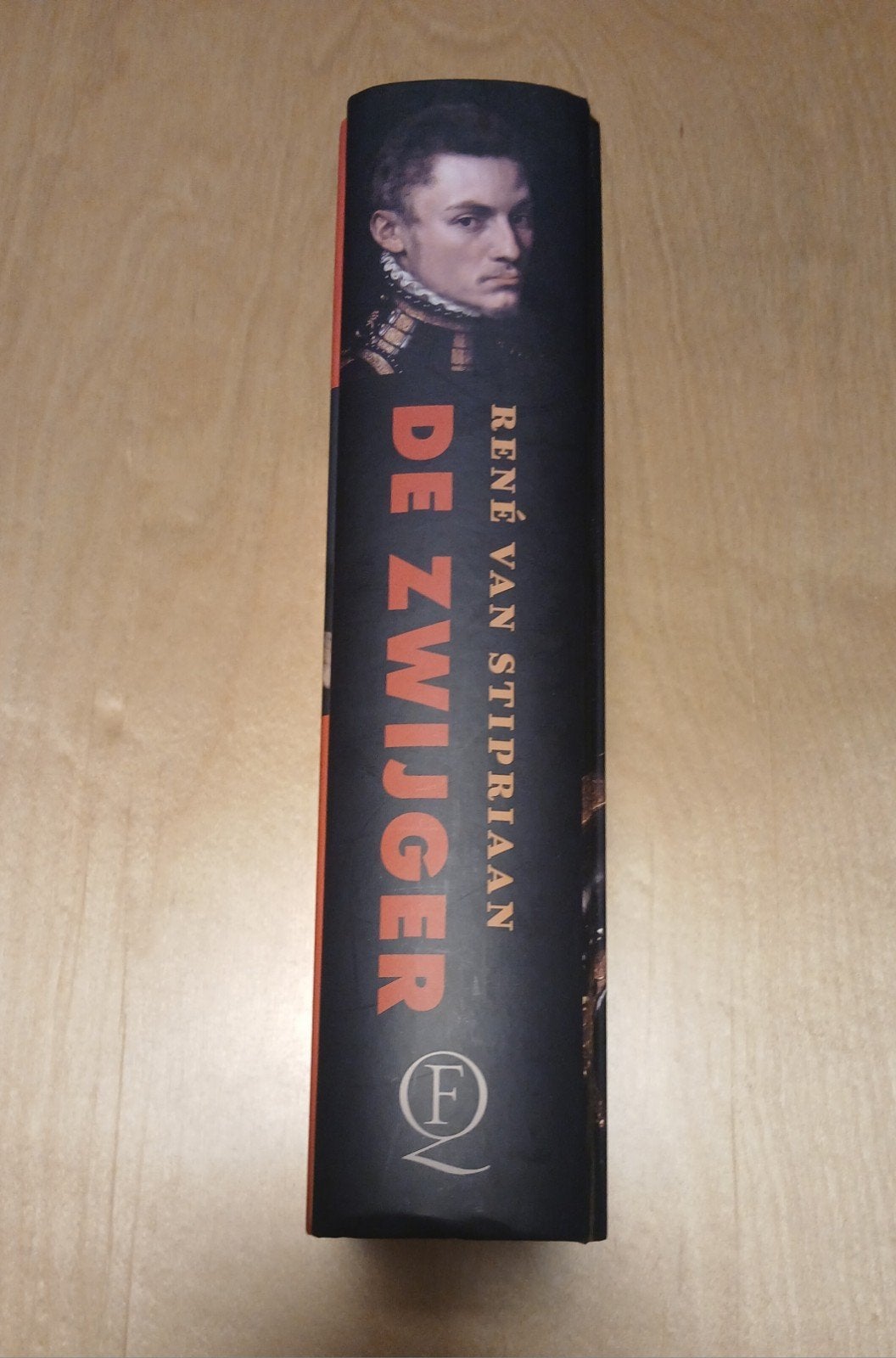 René van Stipriaan - De zwijger, Ophalen of Verzenden, Zo goed als nieuw, René van Stipriaan