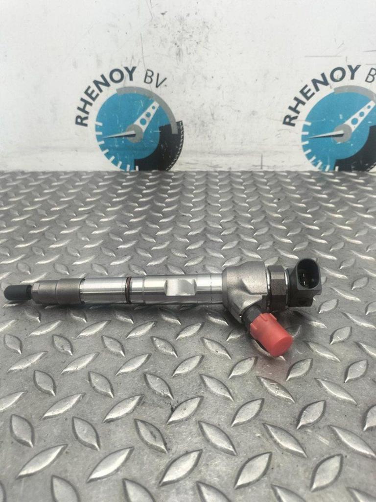 VOLKSWAGEN PASSAT BRANDSTOF INJECTOR / VERSTUIVER 2020, Ophalen of Verzenden, Gebruikt, Stiba lid