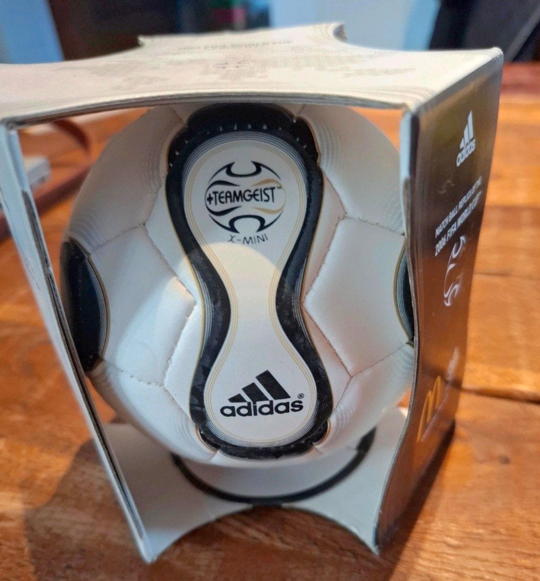 Adidas Teamgeist X-Mini Bal WK 2006 Duitsland (McDonald's, Verzamelen, Sportartikelen en Voetbal, Verzenden, Buitenlandse clubs