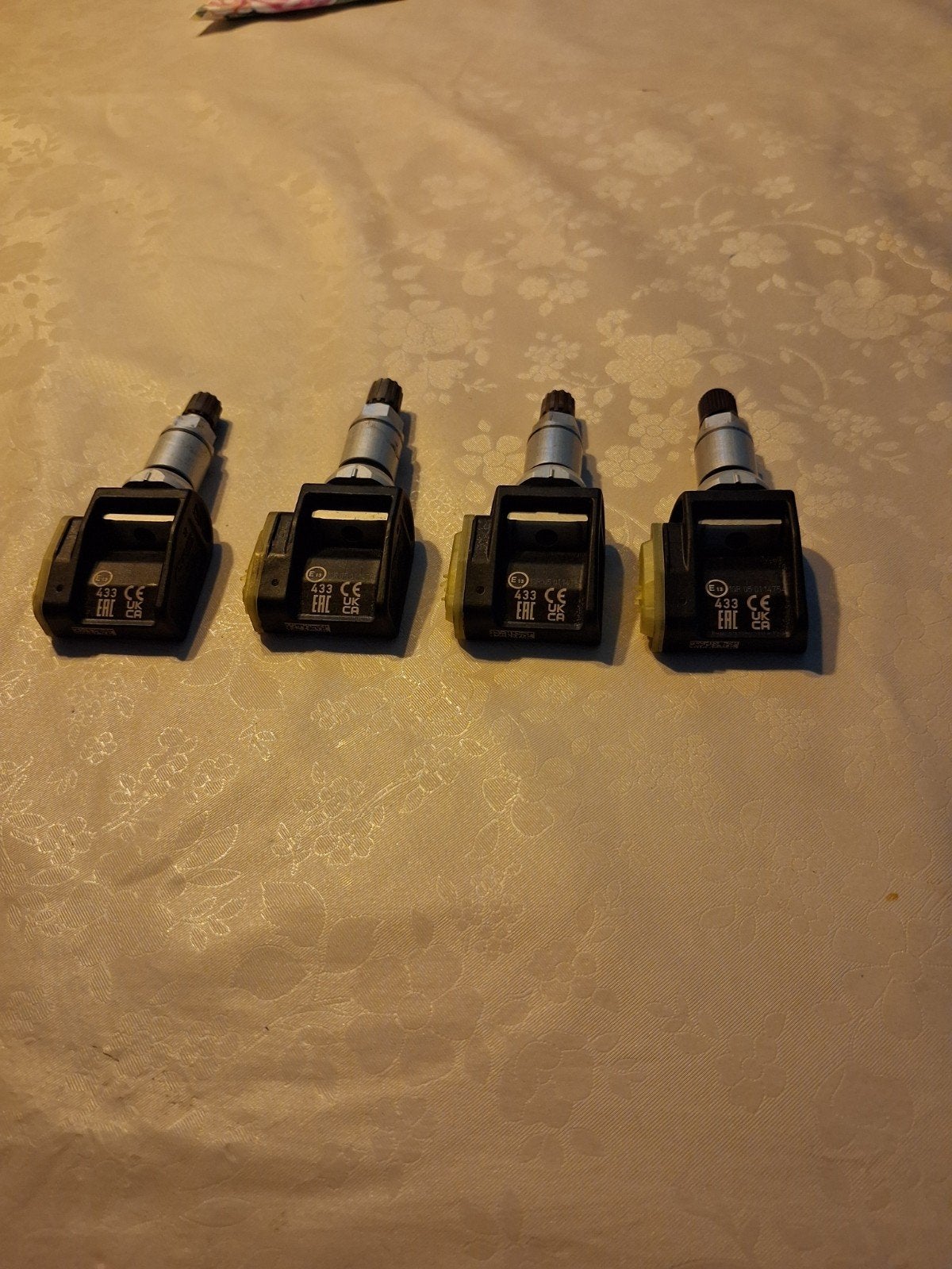 Set van 4 TPMS sensoren - Bandenspanning sensoren, Auto-onderdelen, Ophalen, Gebruikt