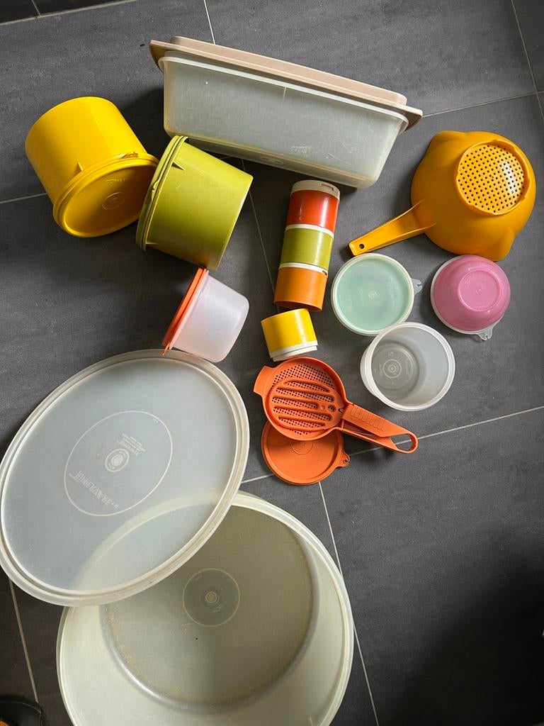 Grote partij diverse Tupperware - Bakjes, kommen, zeven, Ophalen of Verzenden, Gebruikt, Geel, Overige typen