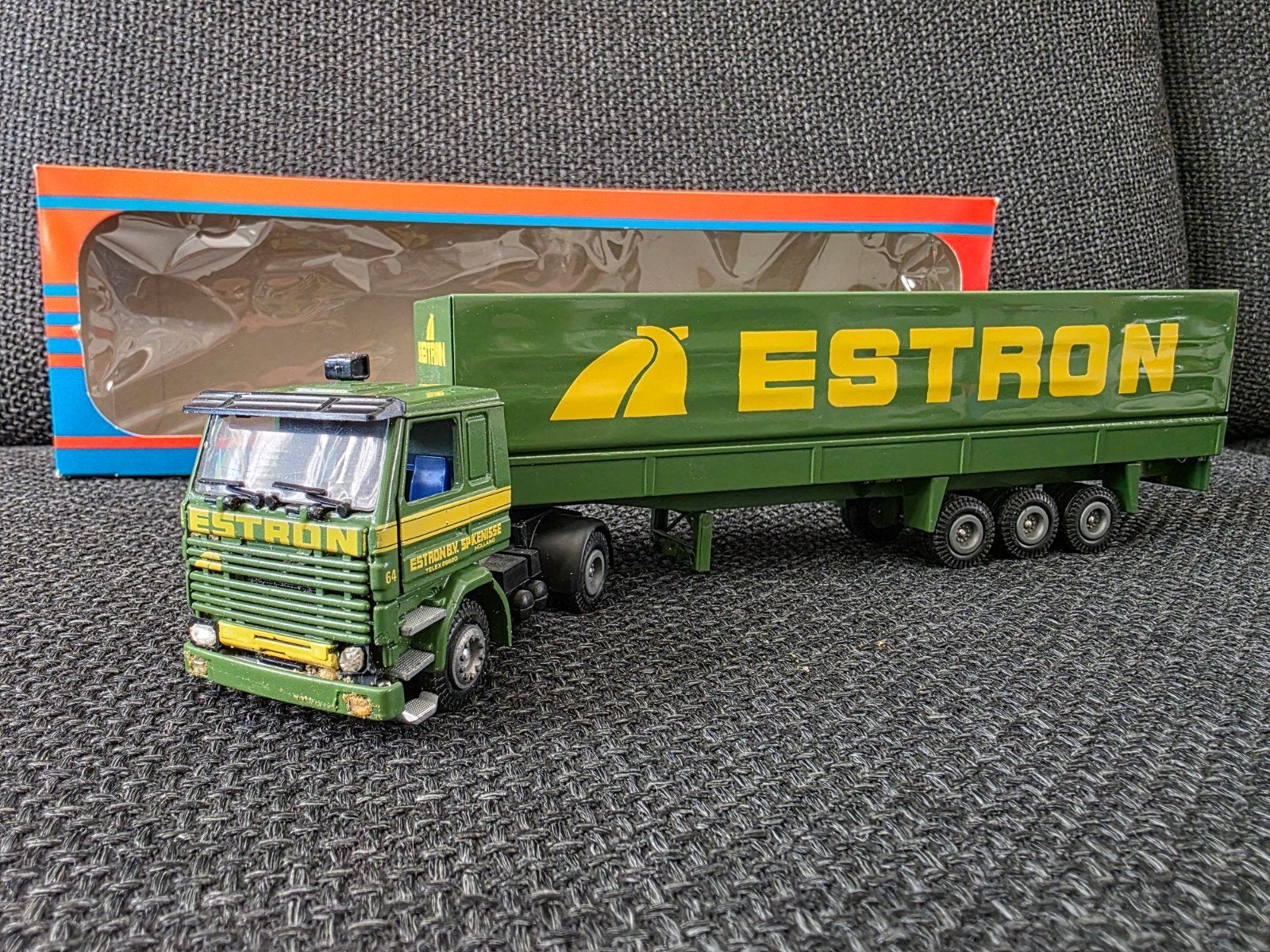 Scania 142 m V8 Estron Spijkenisse Tekno, Ophalen of Verzenden, Zo goed als nieuw, Bus of Vrachtwagen, Tekno