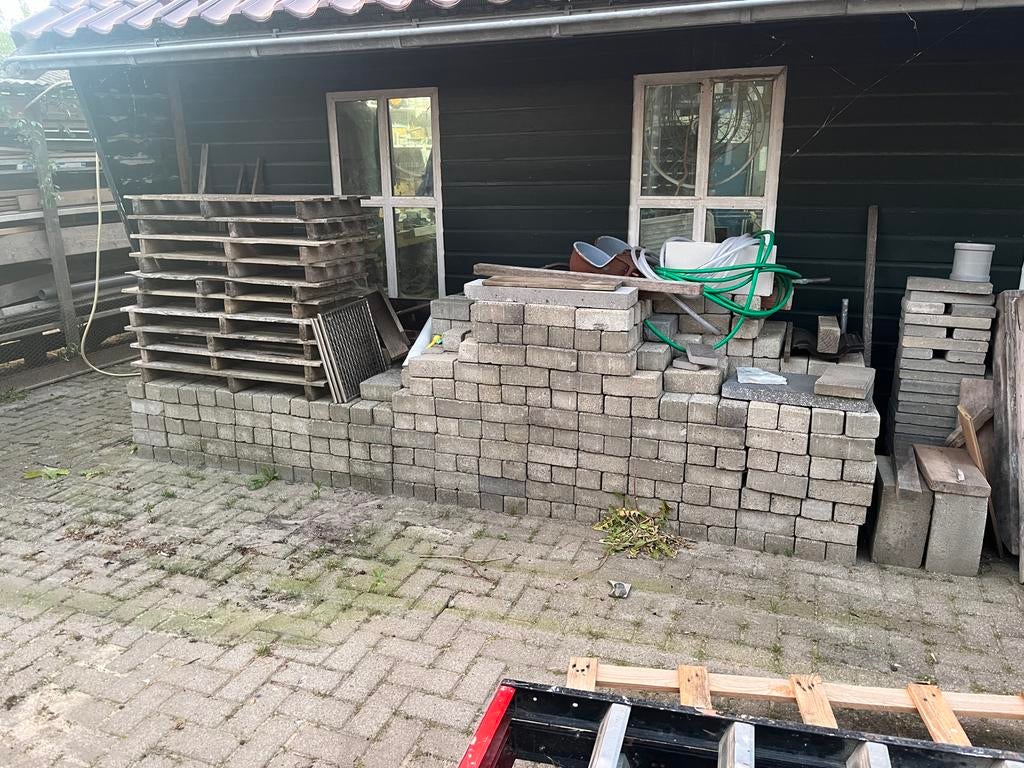 Gebruikte beton klinkers, Tuin en Terras, Ophalen, Gebruikt, Klinkers, 10 m² of meer