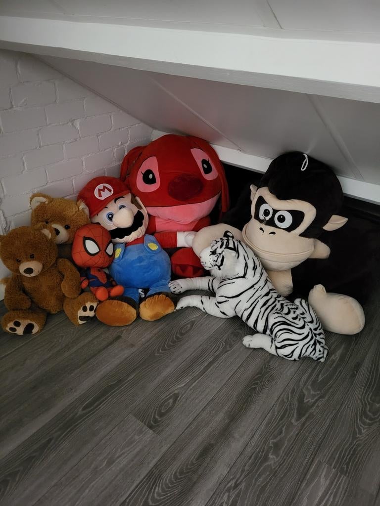 knuffels: Mario, Spider-Man, Stitch, beren, tijger,, Gebruikt, Overige merken, Disney, Overige typen