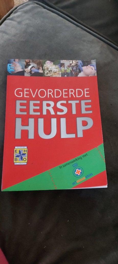 Gevorderde Eerste Hulp boek, Boeken, Ophalen of Verzenden, Zo goed als nieuw