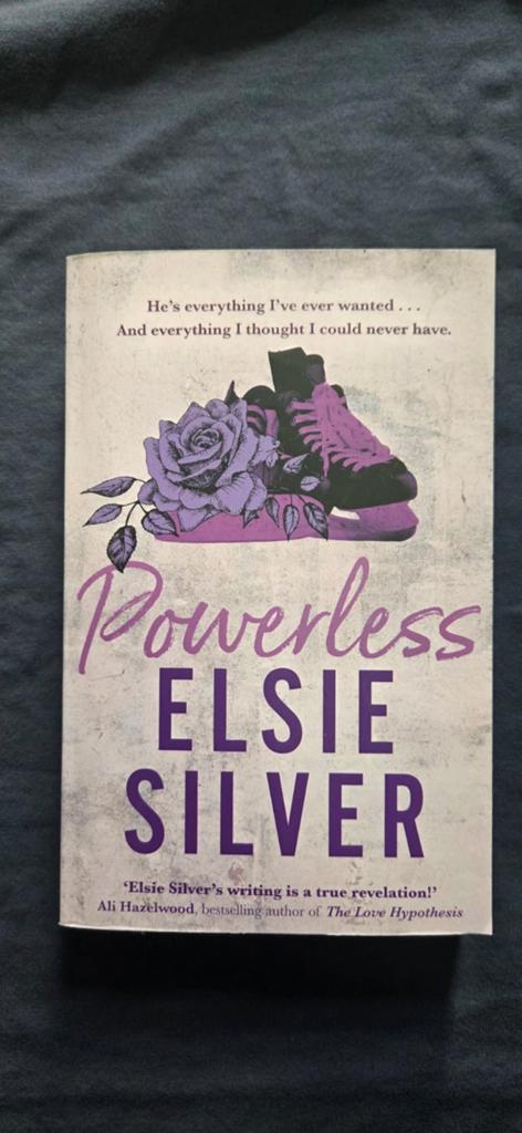 Powerless - Elsie Silver (Engels), Ophalen of Verzenden, Zo goed als nieuw, Elsie Silver, Europa overig
