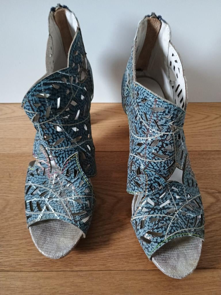 Laura Vita maat 38, Blauw, Zo goed als nieuw, Laura Vita, Sandalen of Muiltjes