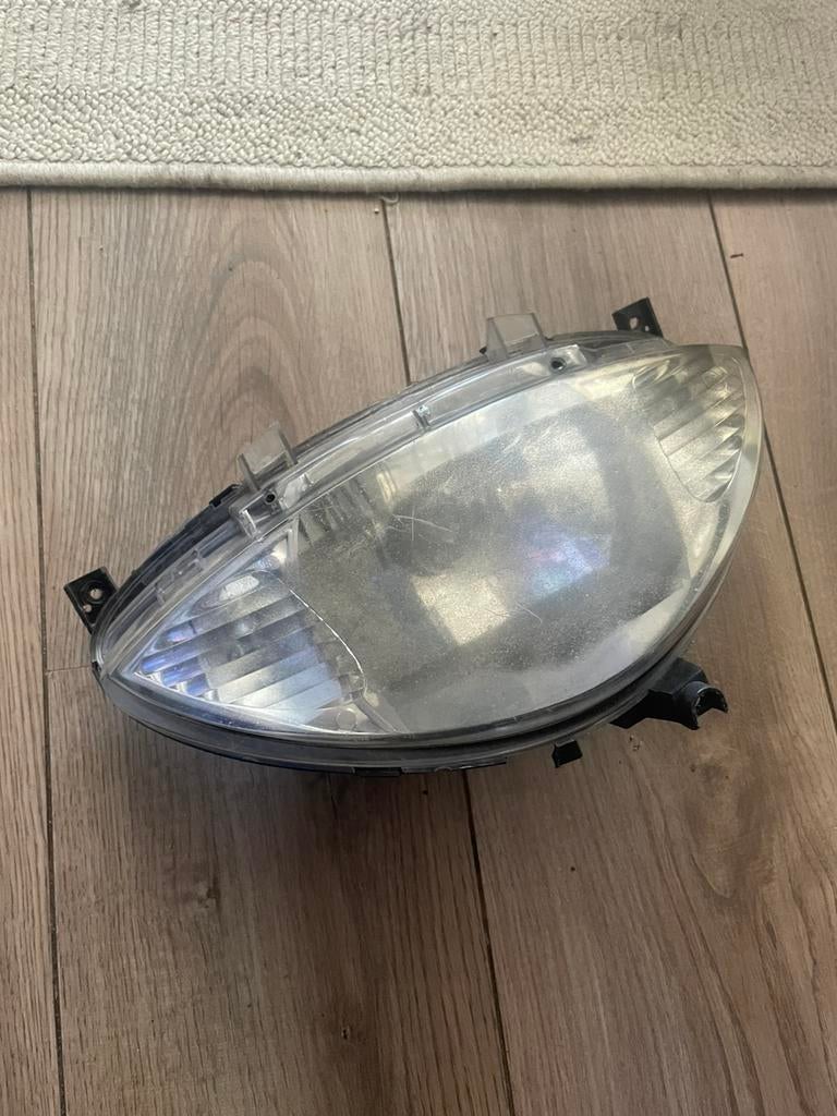 Peugeot vivacity koplamp!, Ophalen, Peugeot