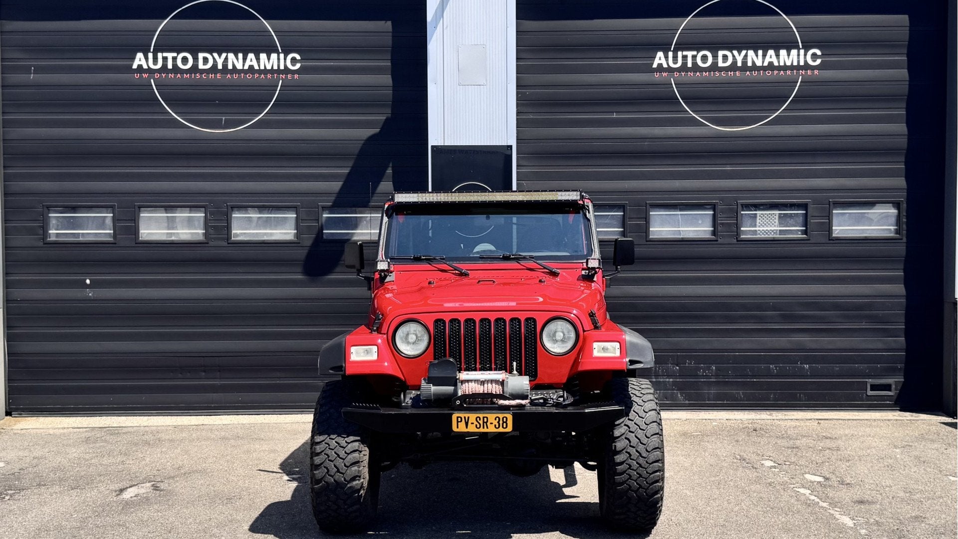 Jeep Wrangler 2.5i Softtop | Hardtop | Custom Build Belastin, foto 6