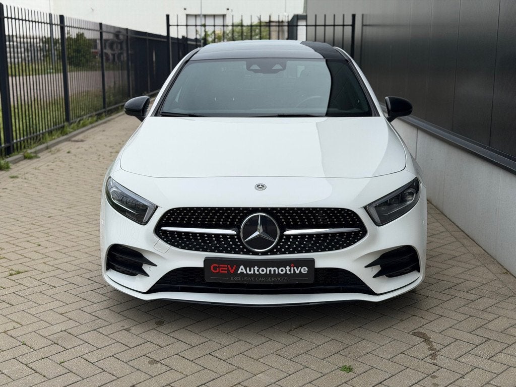 Mercedes-Benz A-klasse 200 AMG Night Pano Ambient Burmeister, Automatische klimaatregeling, Gebruikt, Euro 6, 4 cilinders
