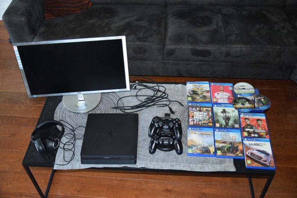 PlayStation 4 Slim 1TB+AOC Monitor+2Controllers+&Headset, Ophalen, Met 2 controllers, 1 TB, Slim