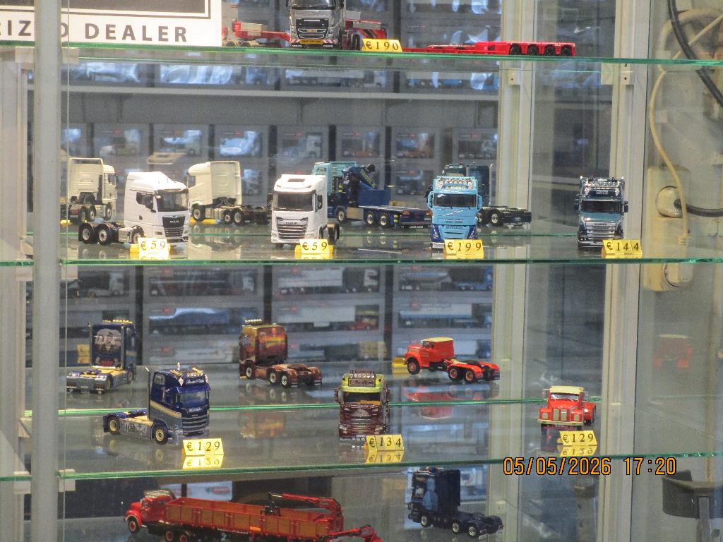 Kom Vrijblijvend kijken in onze Wsi Shop, Hobby en Vrije tijd, Modelauto's | 1:50, Ophalen, Nieuw, Bus of Vrachtwagen, Wsi