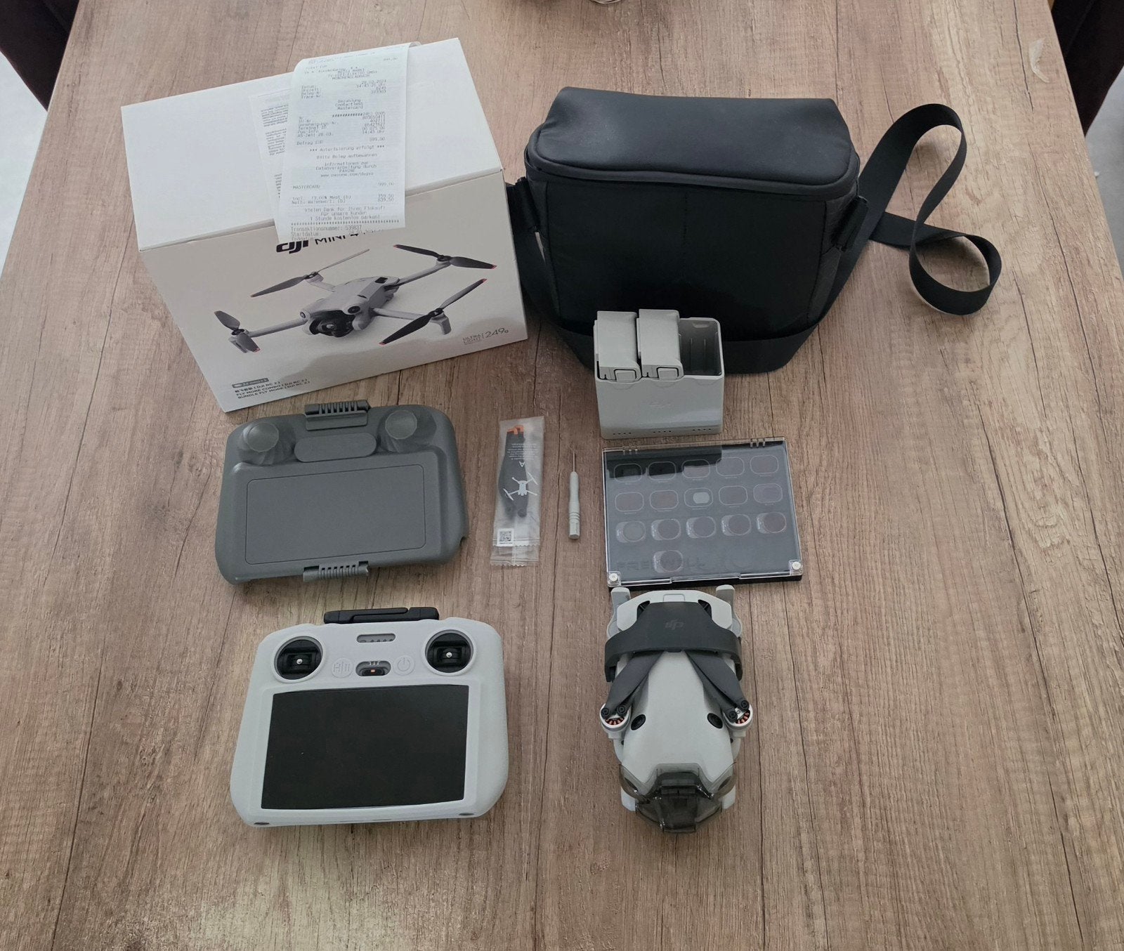 DJI Mini 4 Pro Combo + Freewell mega kit + 512GB SD. zgan, Ophalen of Verzenden, Zo goed als nieuw, Minder dan 250 gram, DJI