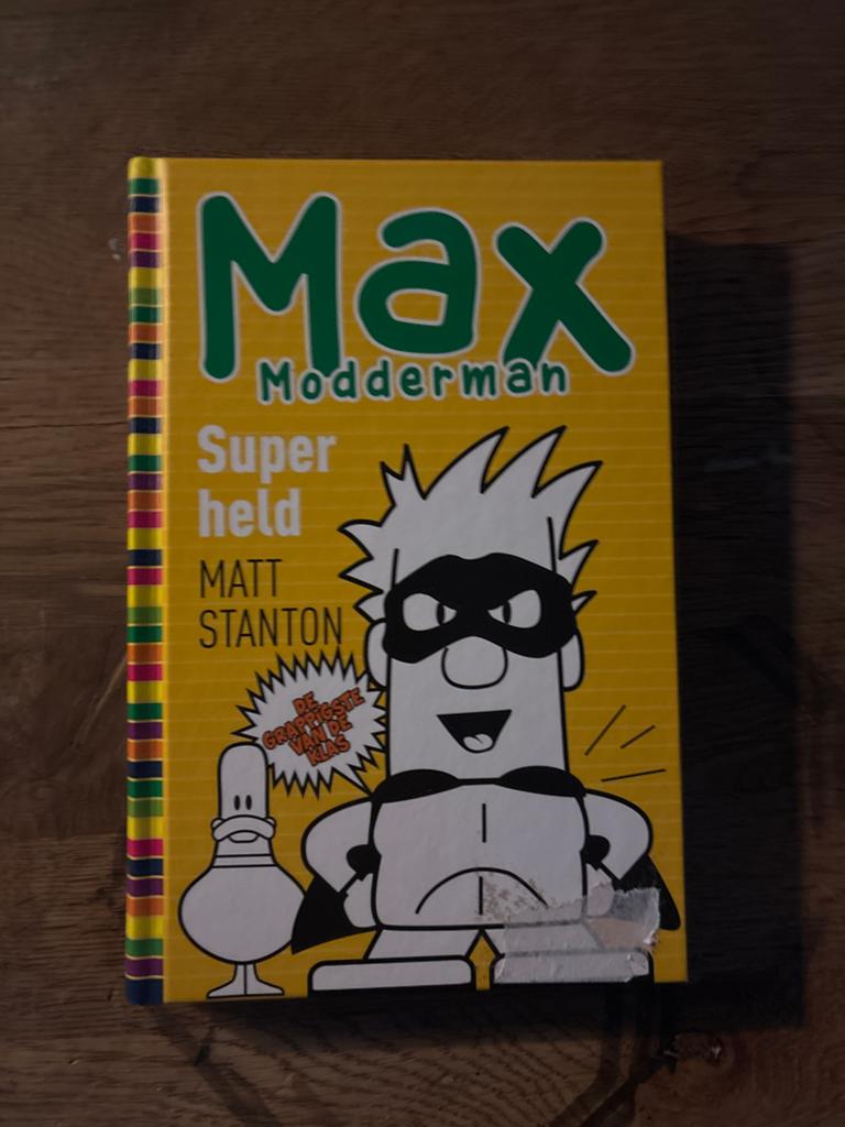 Max Modderman Superheld - Matt Stanton, Boeken, Ophalen of Verzenden, Zo goed als nieuw, Fictie algemeen