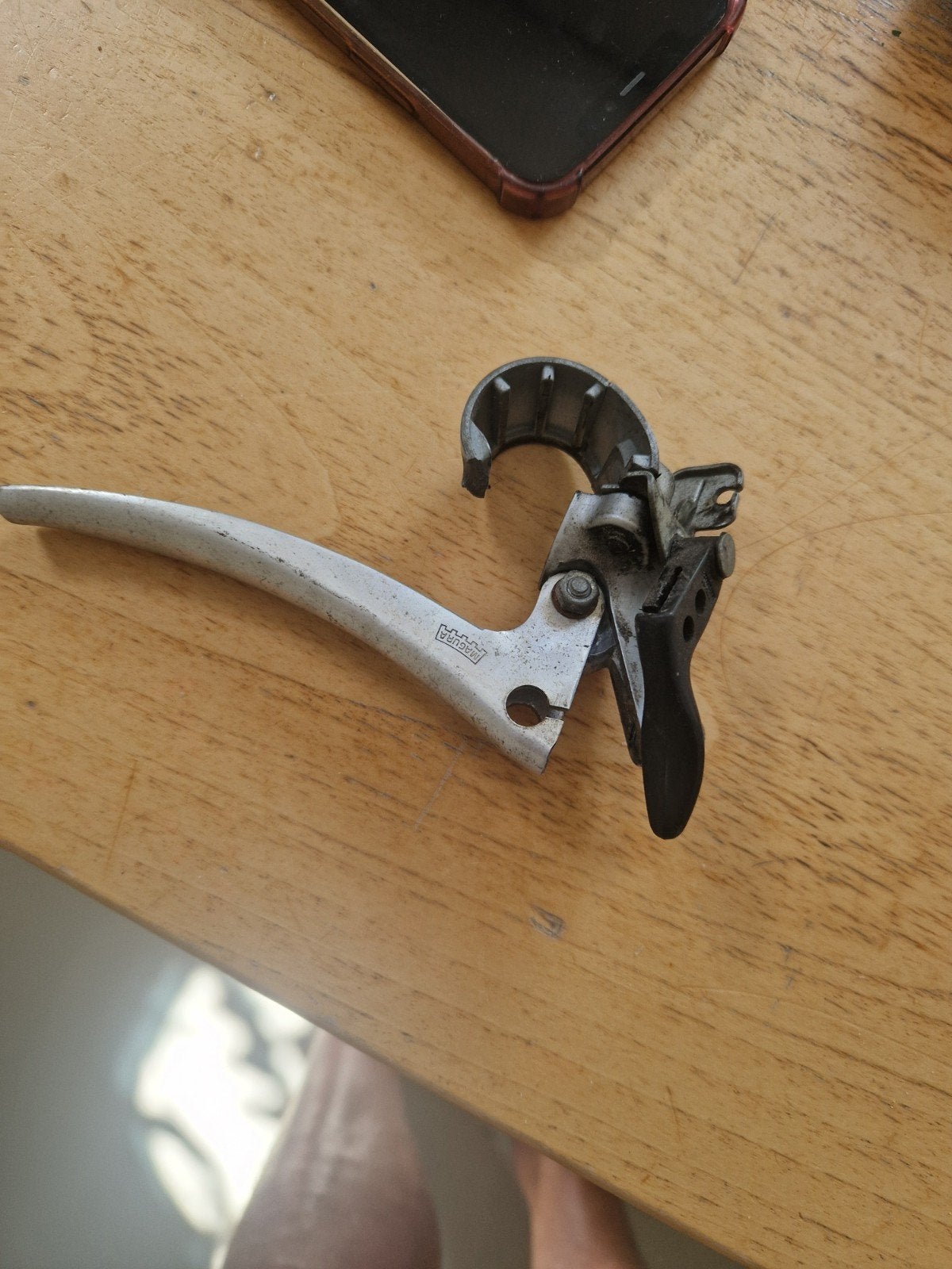 Magura remhendel links, Ophalen of Verzenden, Overige typen, Overige merken