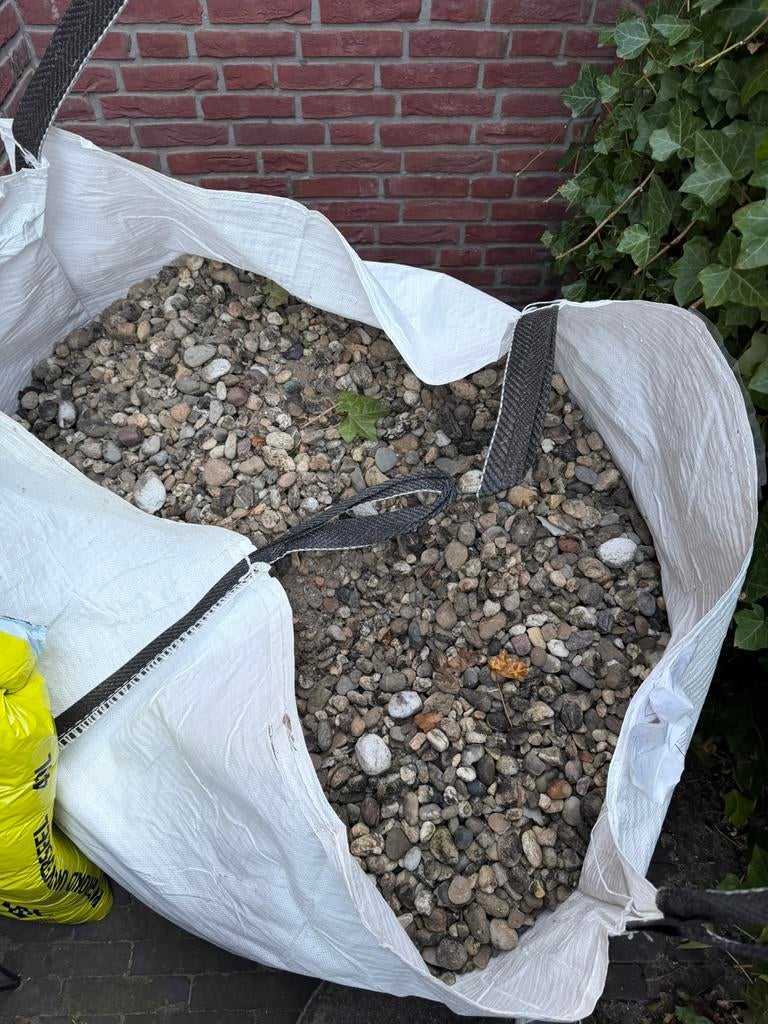Dakgrind gratis 0,5m3, Ophalen, Zo goed als nieuw