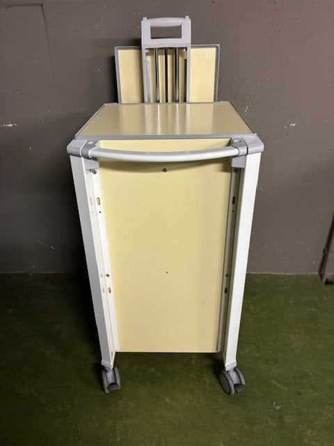 Ziekenhuis nachtkastjes, Ophalen, Gebruikt, Minder dan 45 cm, -