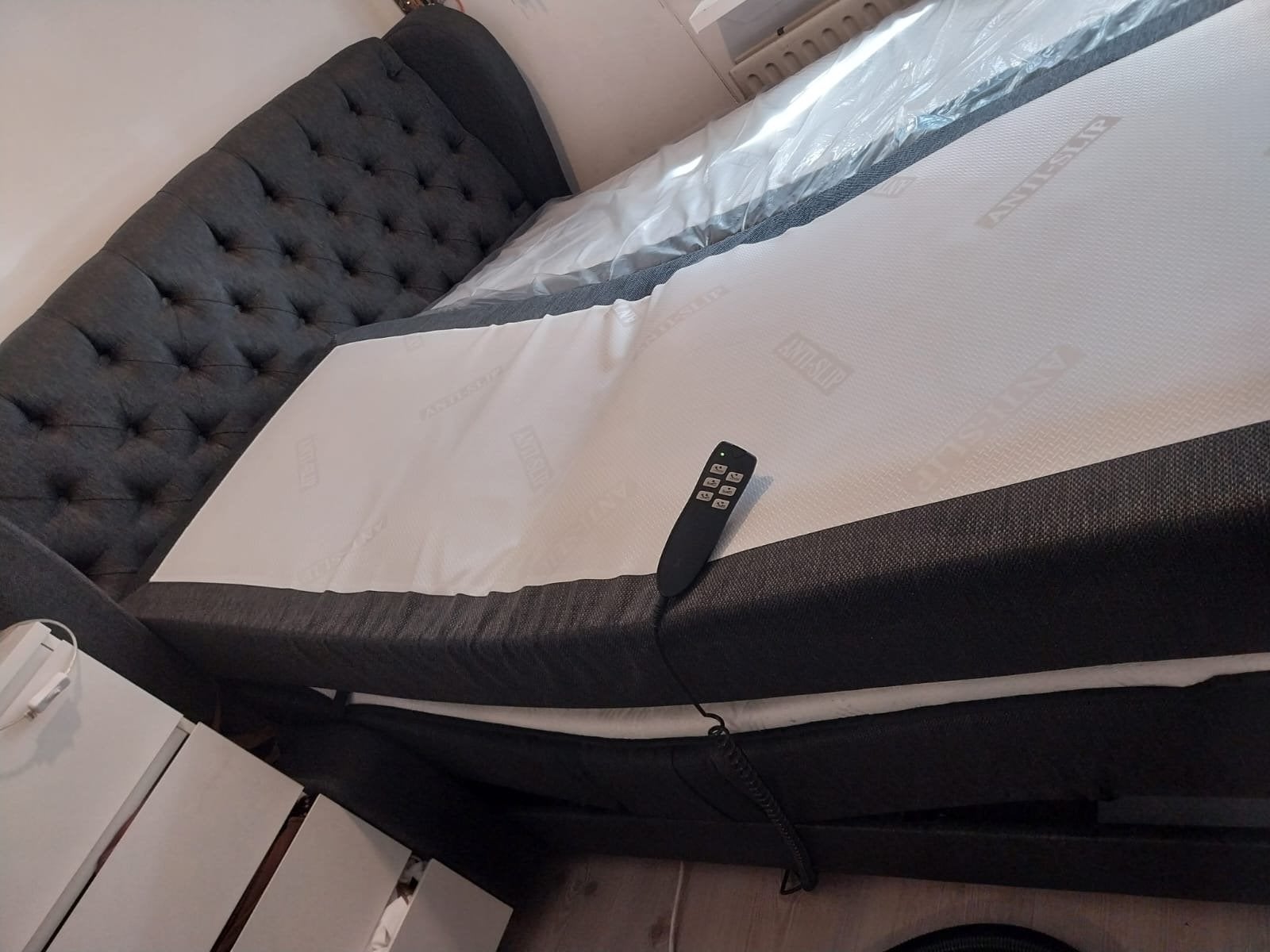 Nieuw Springbox bed met verstelbare bodem, Verstelbaar, Ophalen of Verzenden, Overige maten, Nieuw