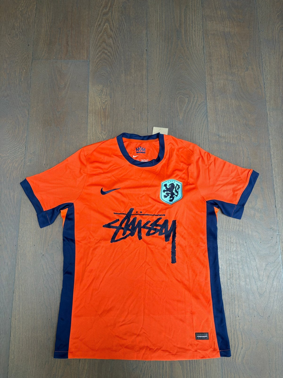 Nike x Stussy KNVB Shirt - maat M en XL, Ophalen of Verzenden, Nieuw, Maat 48/50 (M), Oranje