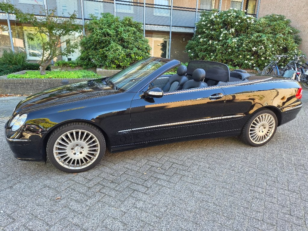 Mercedes-Benz CLK 320 Cabriolet AUT 2003 Zwart NIEUWSTAAT, Auto's, Automaat, Dealer onderhouden, Achterwielaandrijving, Zwart