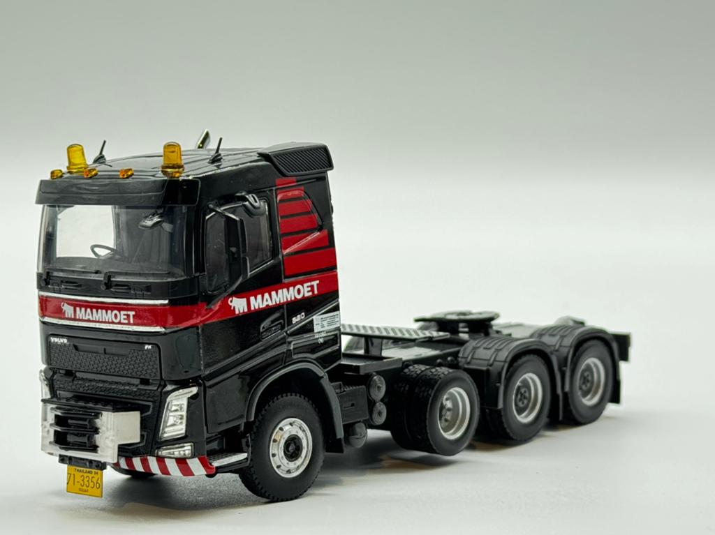 WSI VOLVO FH low cab 8x4 MAMMOET, Hobby en Vrije tijd, Modelauto's | 1:50, Zo goed als nieuw, Bus of Vrachtwagen, Wsi, Ophalen of Verzenden