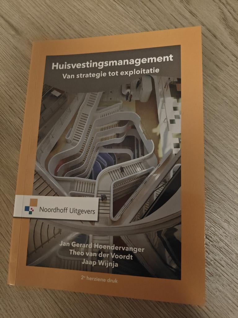 Huisvestingsmanagement Van strategie tot exploitatie, Boeken, Studieboeken en Cursussen, Ophalen of Verzenden