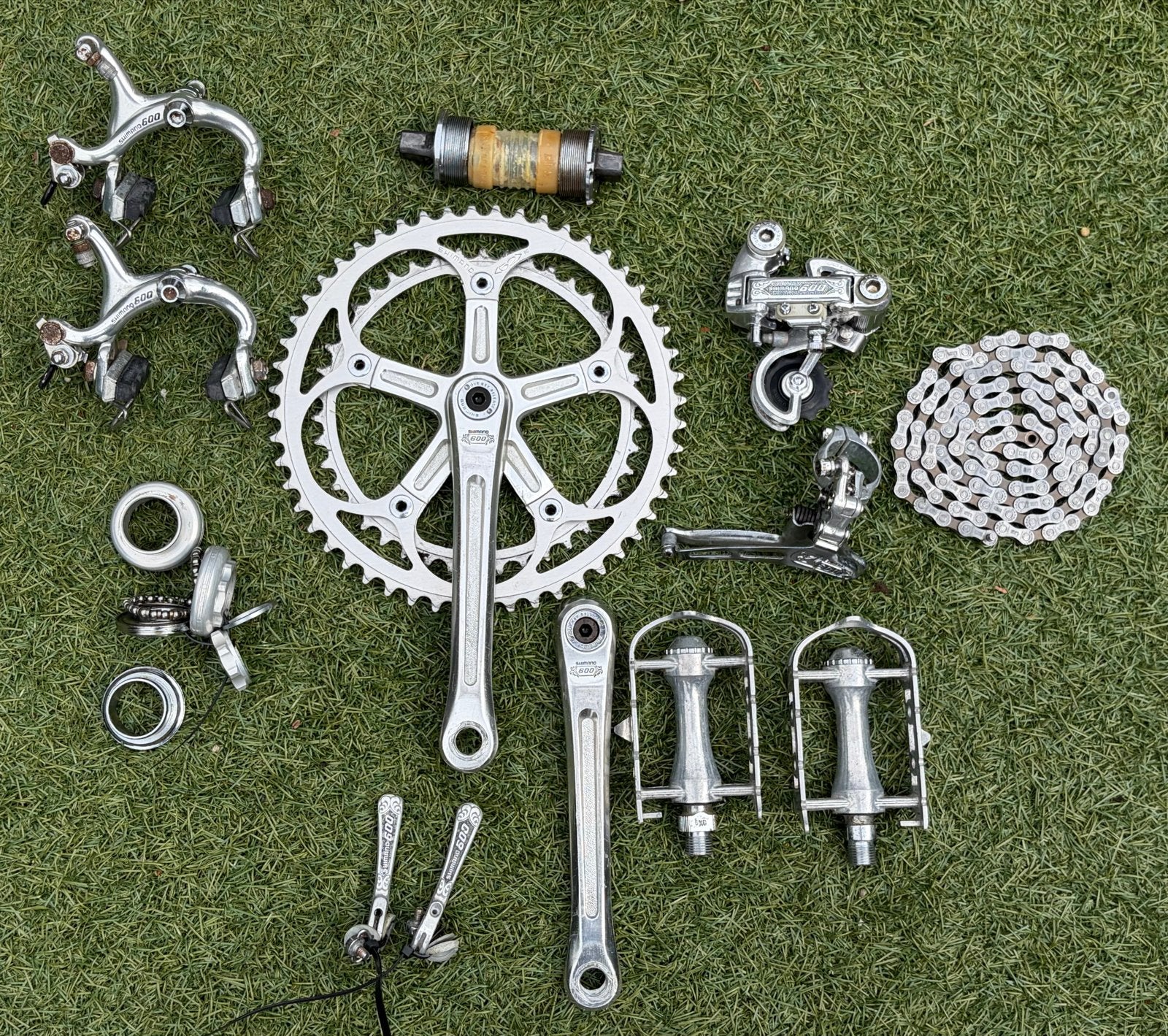 Shimano 600 Arabesque complete groepset met pedalen en ketti, Crankstel of Pedalen, Gebruikt, Verzenden, Aluminium