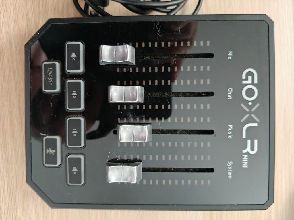 TC Helicon GoXLR Mini - Audio Interface voor Streamers, Ophalen, Zo goed als nieuw, Minder dan 5 kanalen, Microfooningang